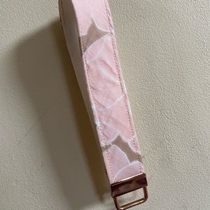 Acacia South pacific keychain